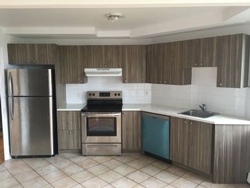 Entirely Reno 4.5 with brand new Stainless appliances Inc! Heat &amp;amp;amp;amp;amp;amp; Water Inc!